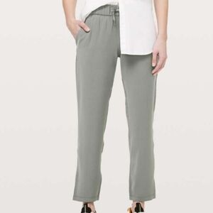 Lululemon On The Fly 7/8 Pants Gray Sage Sz 10
